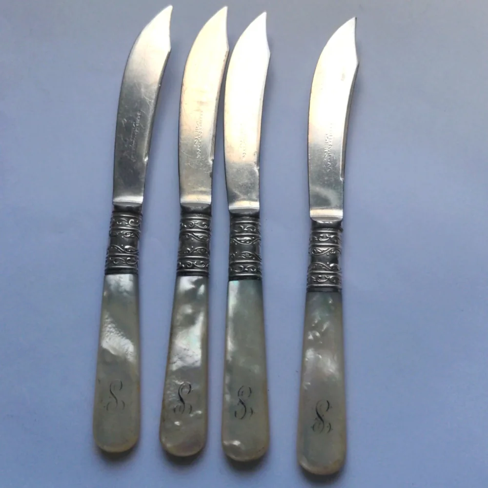 Sterling Vintage Knives, Mother of Pearl Handles, Fruit, Cheese, Etc. EUC